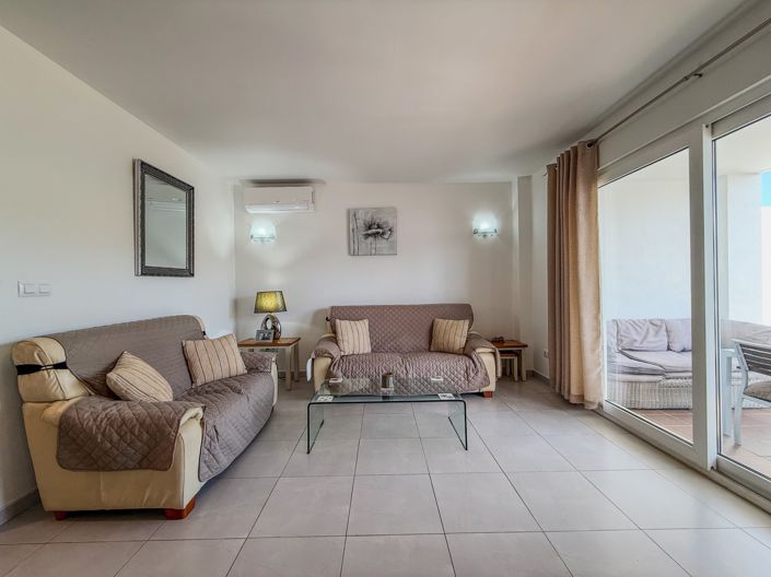 Image No.9-2 Bed Property for sale