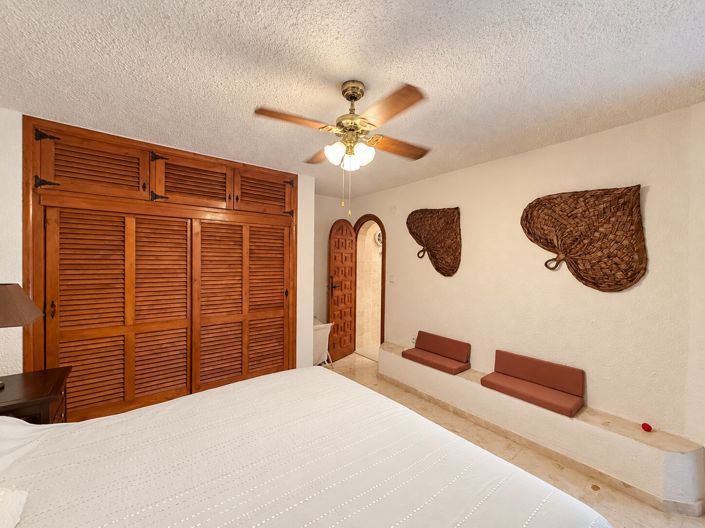 Image No.20-4 Bed Villa for sale