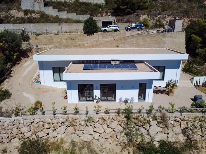 Image No.2-4 Bed Villa for sale