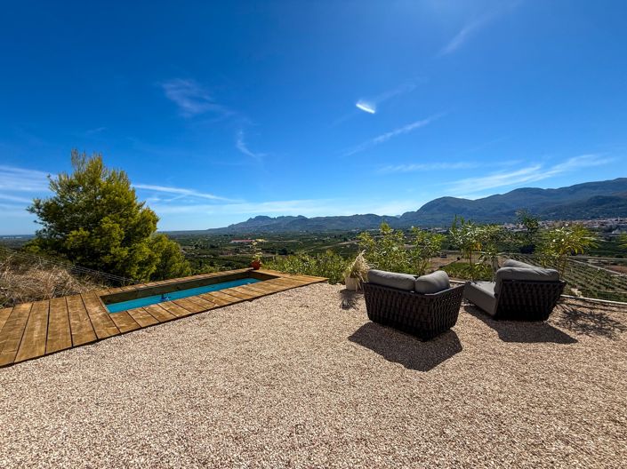 Image No.3-4 Bed Villa for sale