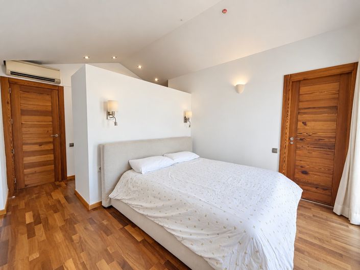 Image No.20-6 Bed Villa for sale