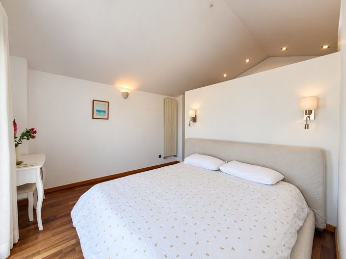 Image No.21-6 Bed Villa for sale