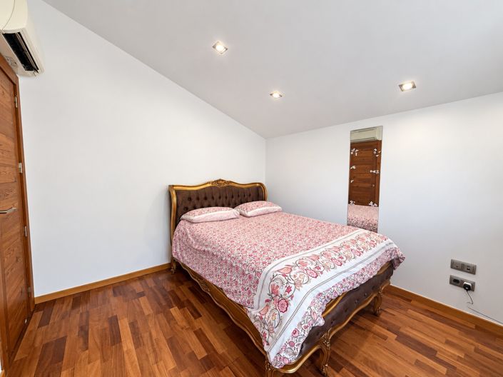 Image No.26-6 Bed Villa for sale