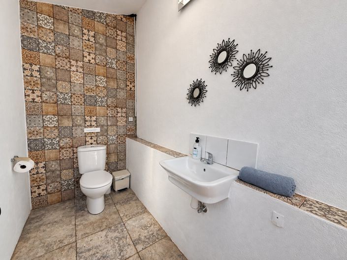 Image No.31-5 Bed Villa for sale