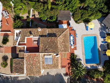 ncb8633vistaareavillaypiscina