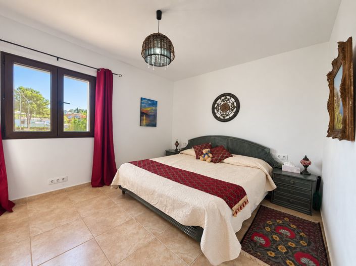 Image No.9-5 Bed Villa for sale