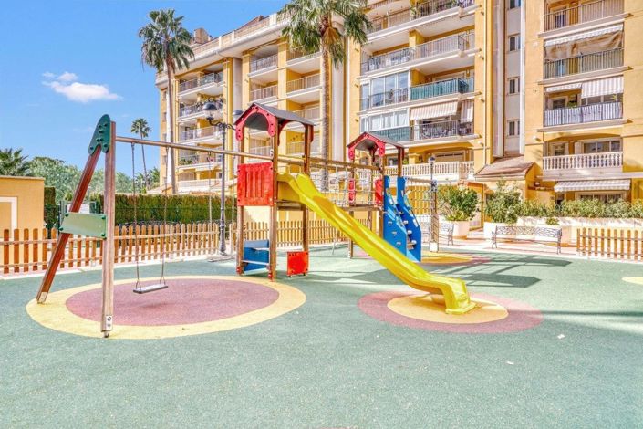 Image No.25-3 Bed Property for sale