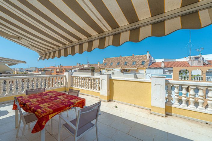 Image No.3-3 Bed Property for sale