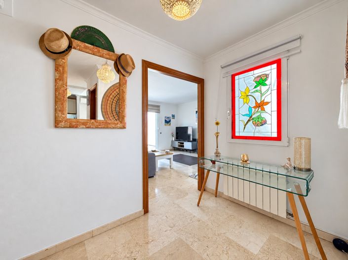 Image No.4-3 Bed Property for sale
