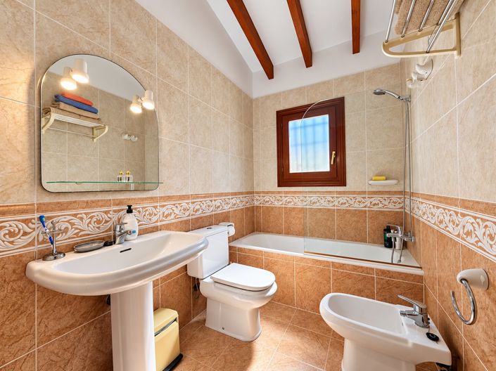 Image No.15-4 Bed Villa for sale