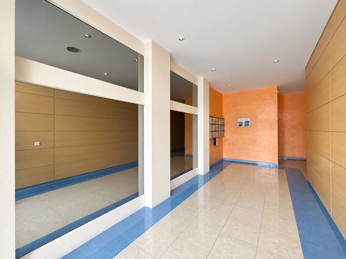 Image No.14-2 Bed Apartment for sale