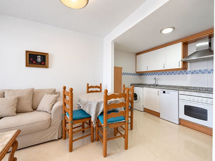 Image No.8-2 Bed Apartment for sale