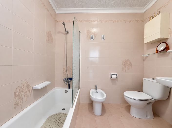 Image No.11-2 Bed Villa for sale