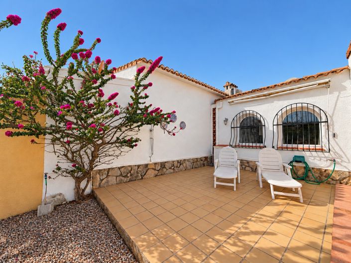 Image No.16-2 Bed Villa for sale