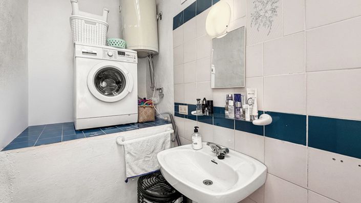 Image No.11-2 Bed Townhouse for sale