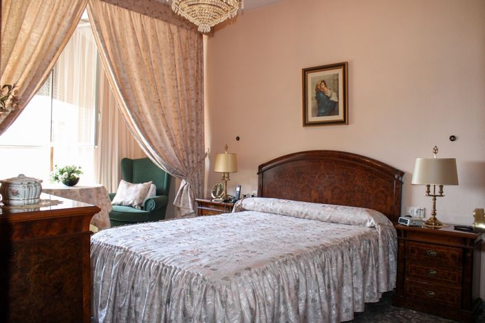 Image No.11-4 Bed Apartment for sale