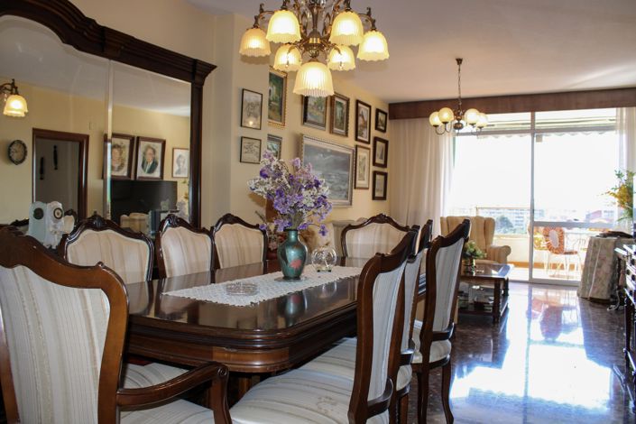 Image No.3-4 Bed Apartment for sale