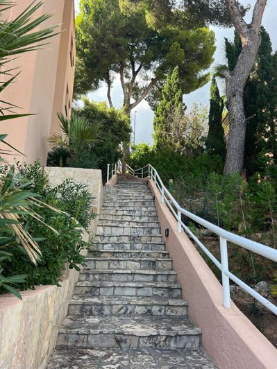 Image No.20-2 Bed Apartment for sale