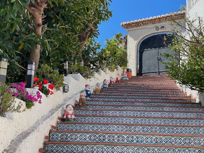 Image No.37-8 Bed Villa for sale