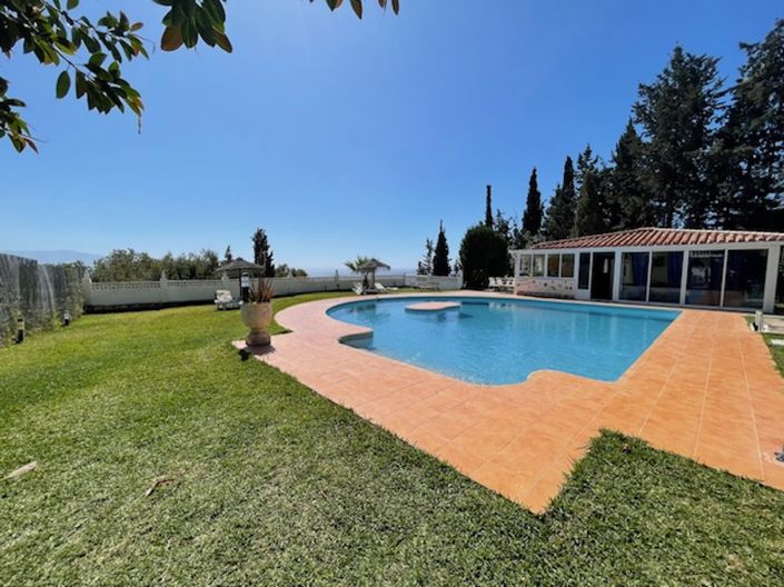 Image No.49-8 Bed Villa for sale