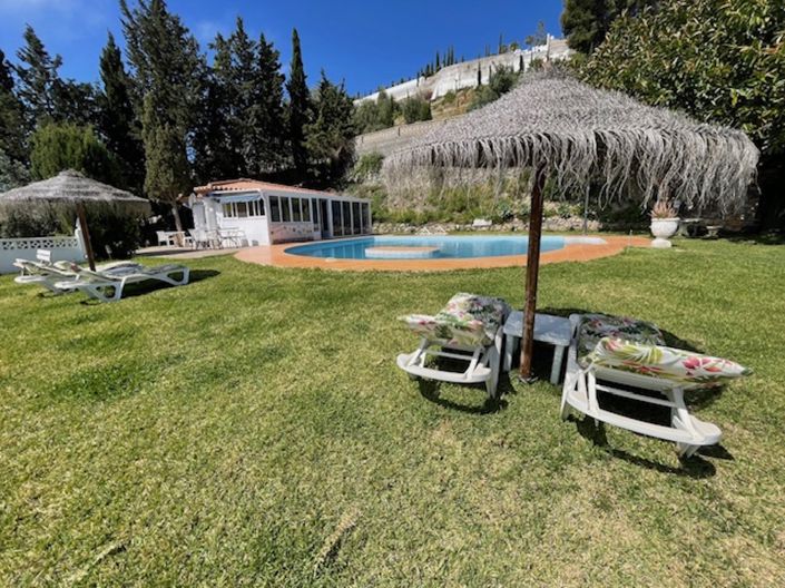 Image No.54-8 Bed Villa for sale