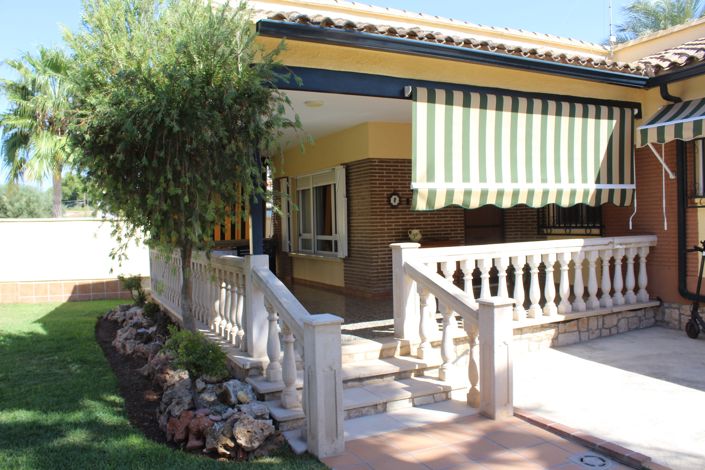 Image No.3-Villa de 4 chambres à vendre à La Eliana