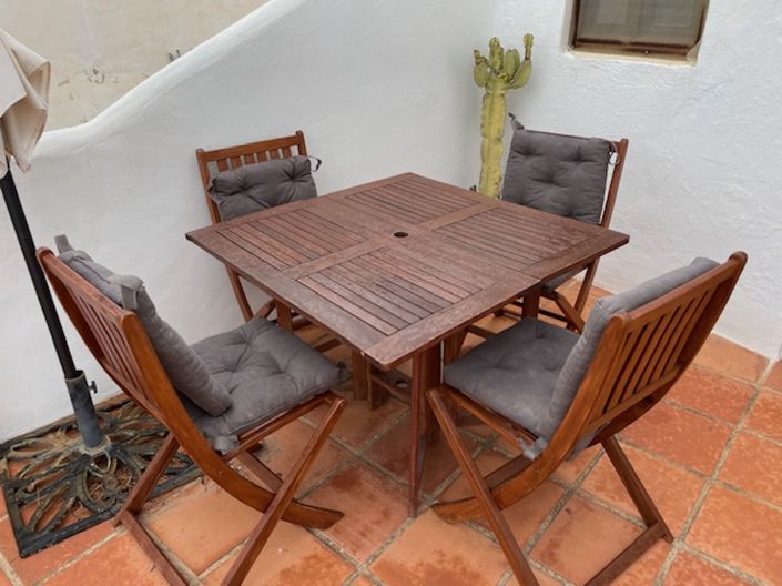 Image No.20-2 Bed Townhouse for sale