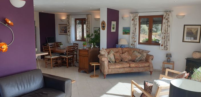 Image No.10-4 Bed House for sale