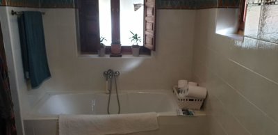 15interior20bathroom1