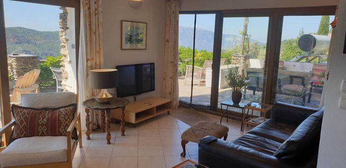 Image No.6-4 Bed House for sale