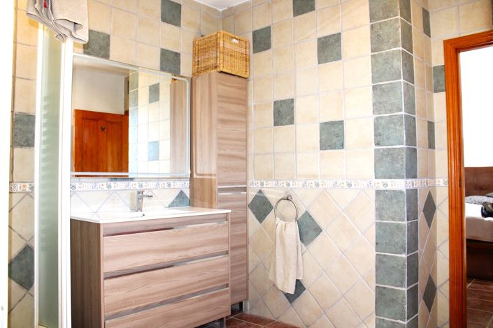 Image No.26-3 Bed Country House for sale