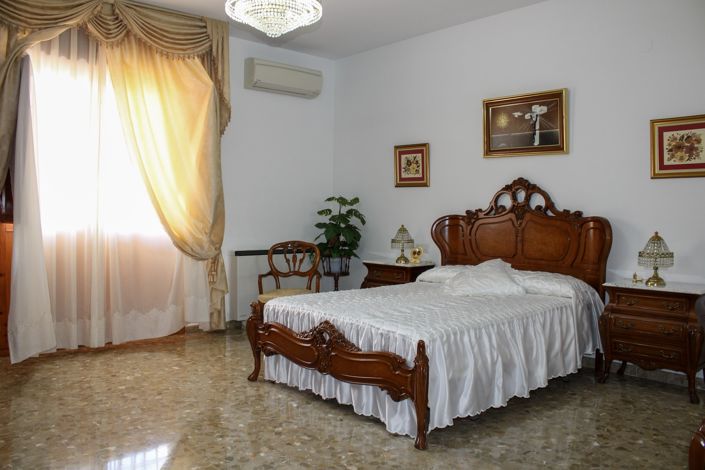 Image No.22-Villa de 4 chambres à vendre à Fuente Vaqueros