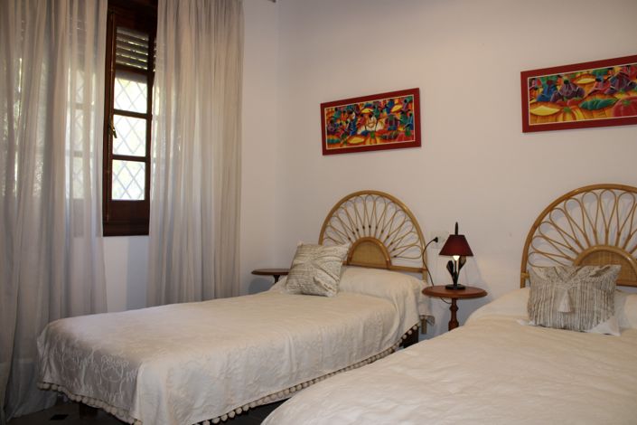 Image No.14-7 Bed Villa for sale