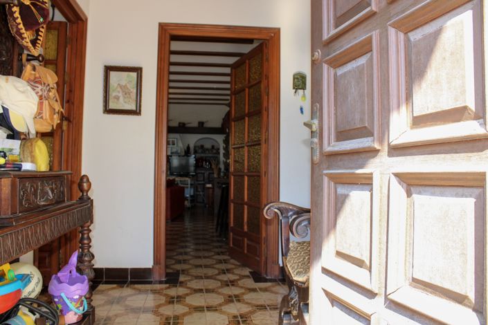 Image No.25-7 Bed Villa for sale