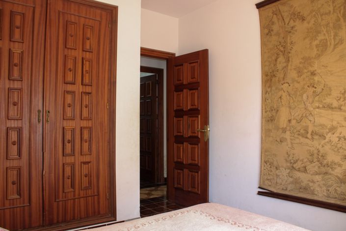 Image No.52-7 Bed Villa for sale