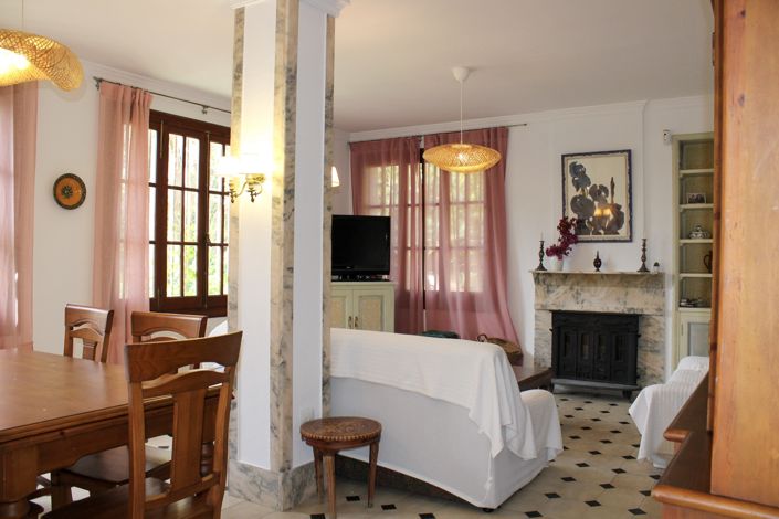 Image No.7-7 Bed Villa for sale