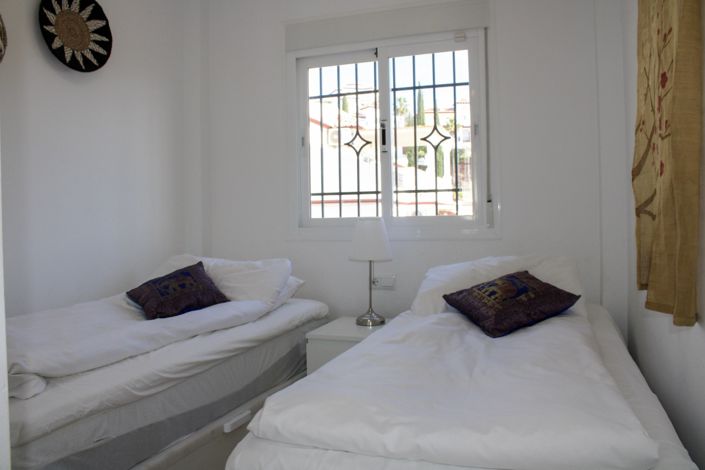 Image No.14-2 Bed Property for sale