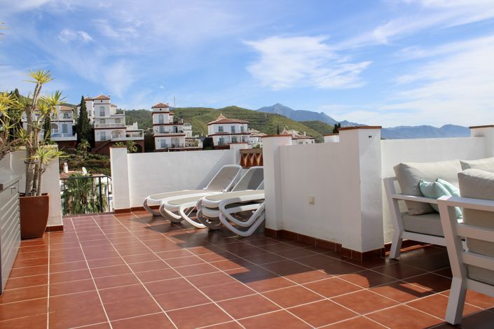 Image No.29-2 Bed Property for sale