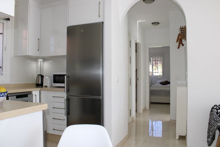 Image No.3-2 Bed Property for sale