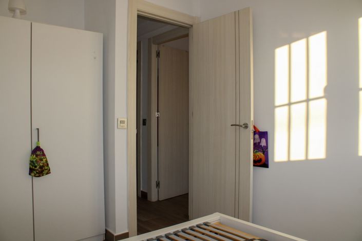 Image No.14-3 Bed Apartment for sale