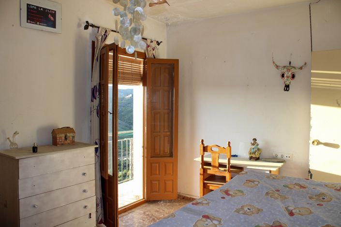 Image No.16-4 Bed Apartment for sale