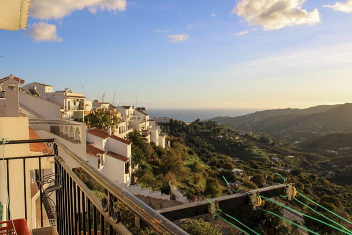 Image No.17-4 Bed Apartment for sale