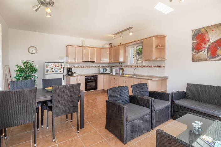 Image No.32-4 Bed Country House for sale