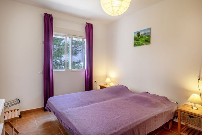 Image No.35-4 Bed Country House for sale