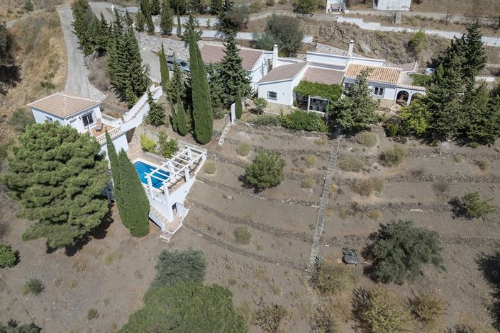 Image No.46-4 Bed Country House for sale