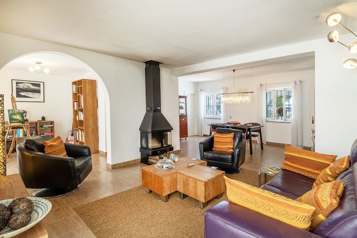 Image No.9-4 Bed Country House for sale