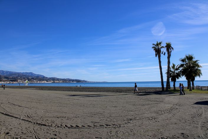 Image No.12-1 Bed Villa for sale