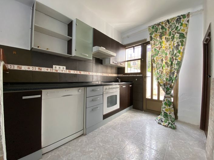 Image No.7-3 Bed Townhouse for sale