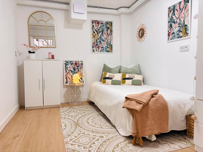 Image No.26-2 Bed Apartment for sale