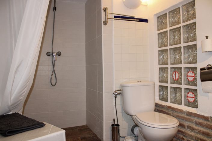 Image No.10-2 Bed Townhouse for sale